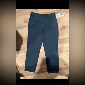 Lululemon on the fly pants